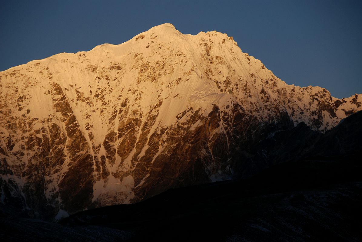 29 Pemthang Karpo Ri Sunrise From Valley Junction To Kong Tso Above Drakpochen Pemthang Karpo Ri shines at sunrise from the valley junction to Kong Tso above Drakpochen.